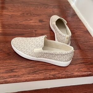 Michael Kors Logo Slip on Sneaker